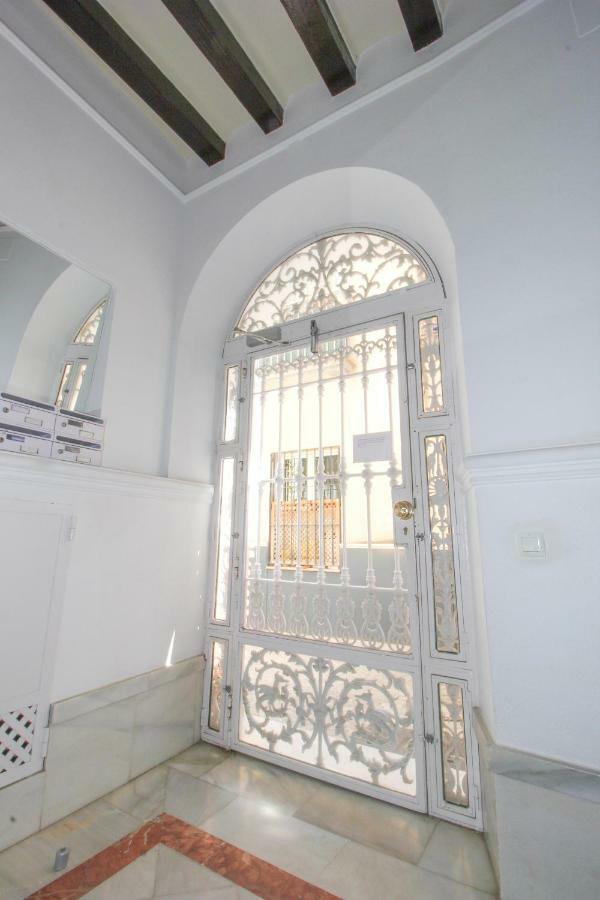 Luminoso Loft En La Alfalfa Apartment Sevilla Bagian luar foto